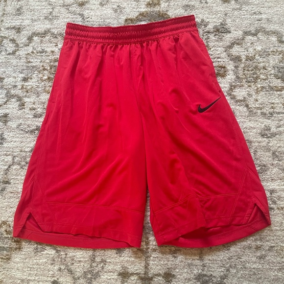 Nike Men’s large red shorts - NWT - Picture 2 of 3